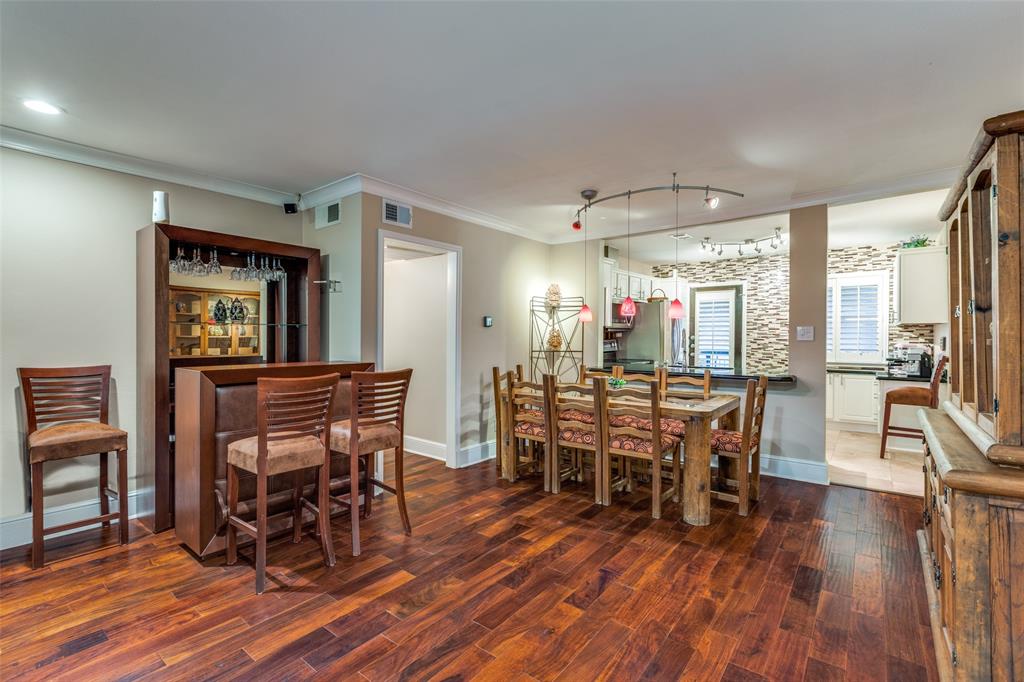 10201 Regal Oaks Drive 204