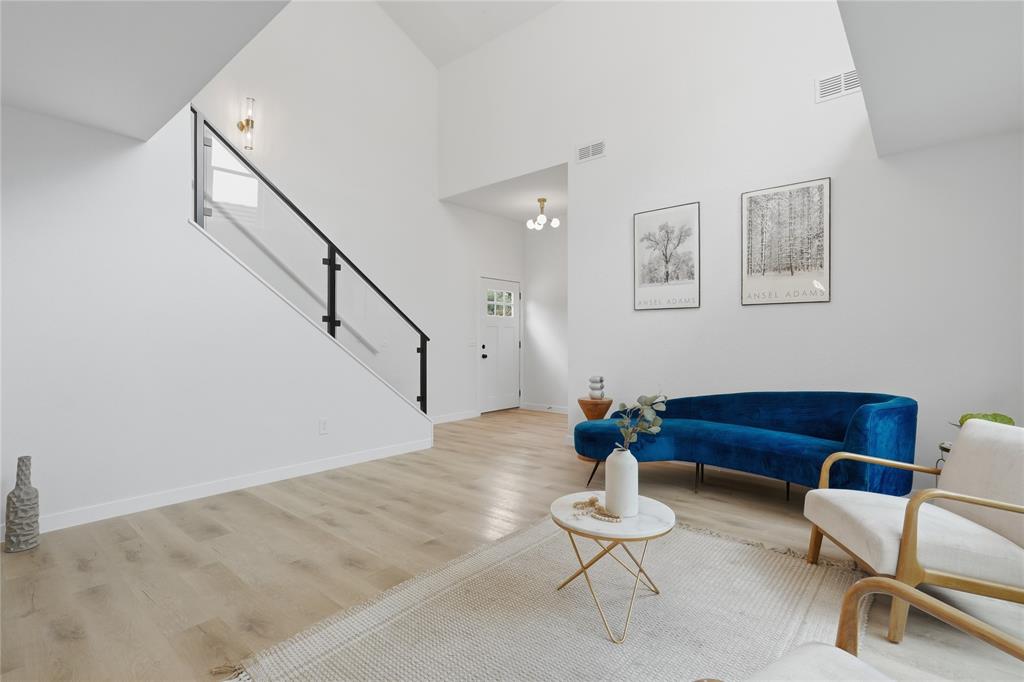 17118 Planters Row