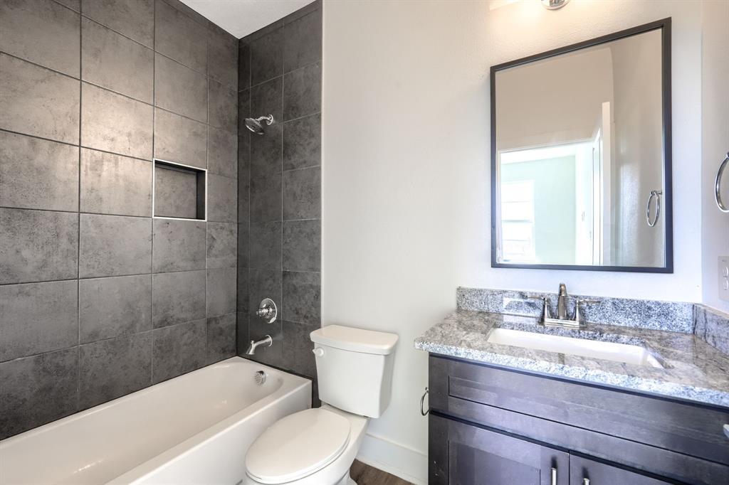 TERRACES ON BEE CONDO - Residential