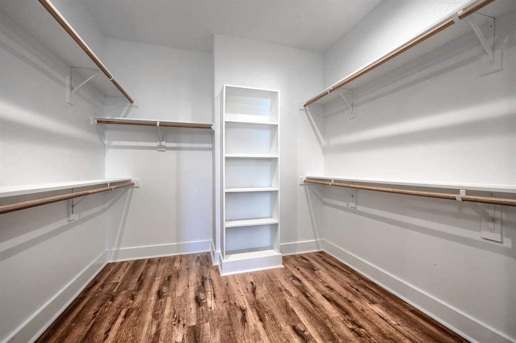 TERRACES ON BEE CONDO - Residential