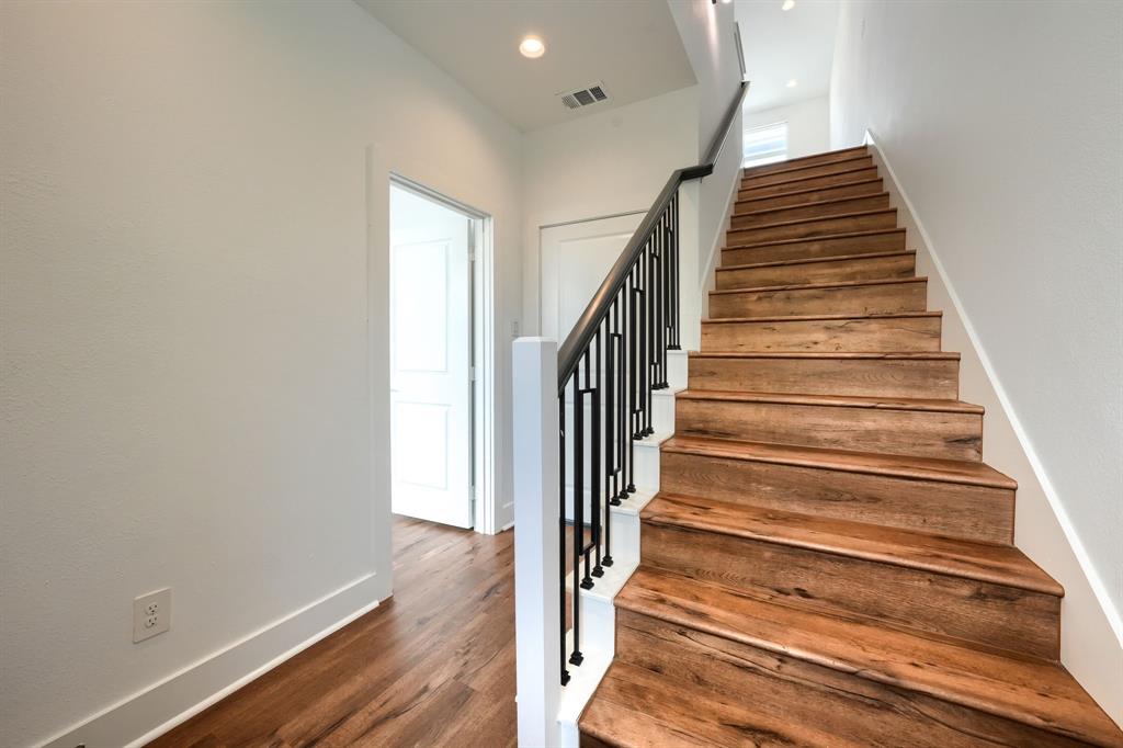 TERRACES ON BEE CONDO - Residential