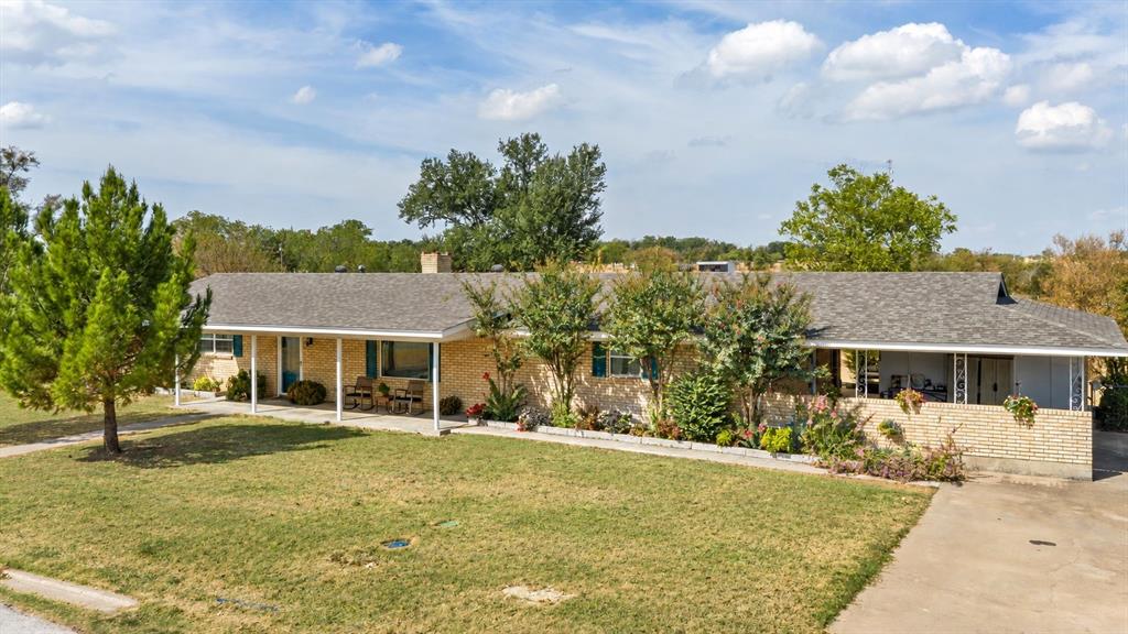 916 Preston Lane