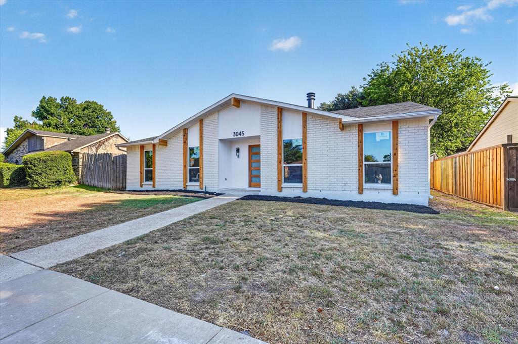 3045 Villa Sur Trail