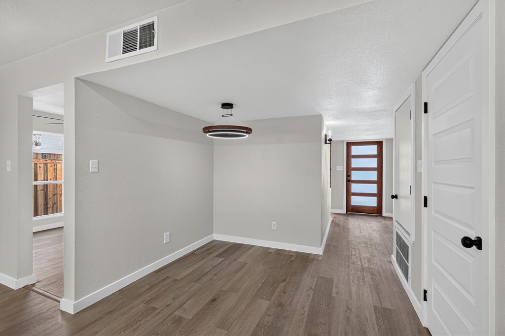 3045 Villa Sur Trail