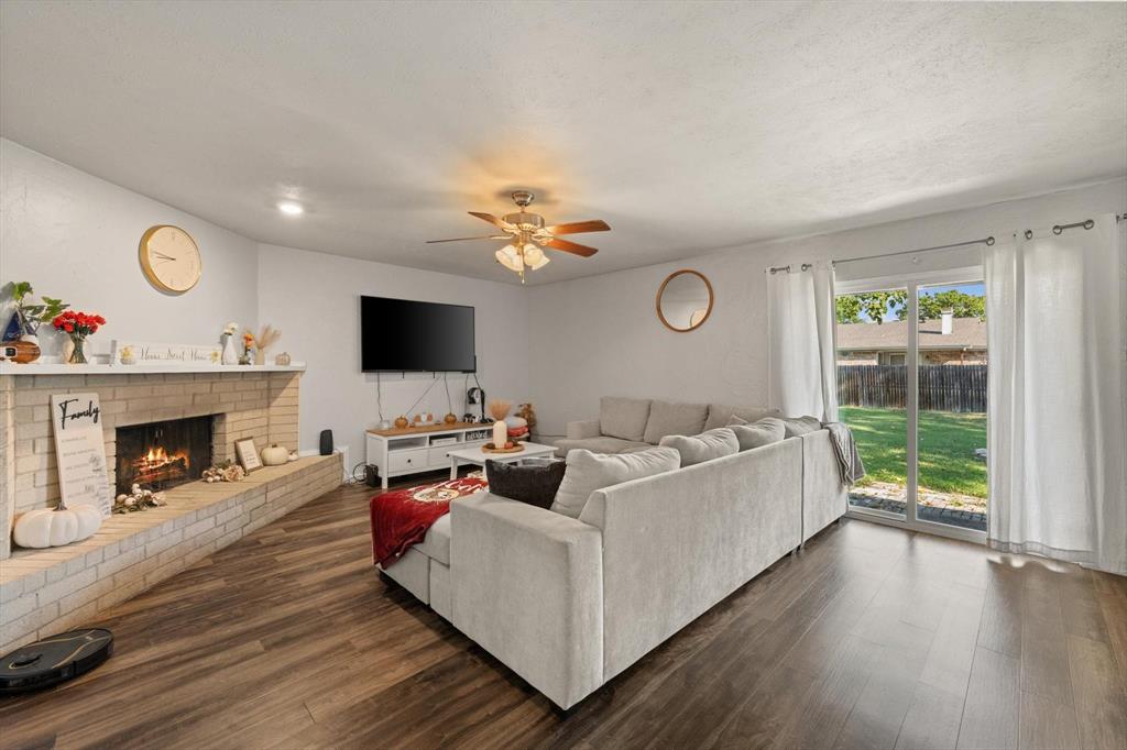 1807 Primrose Lane