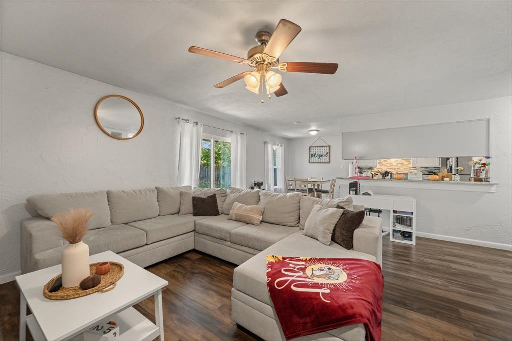 1807 Primrose Lane