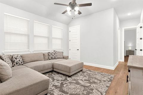 Tiny photo for 8124 Pecan Oak Lane, McKinney, TX 75071 (MLS # 21099966)