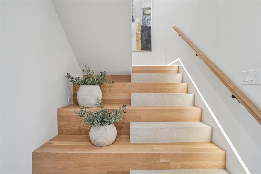 Lake Crest - Residential