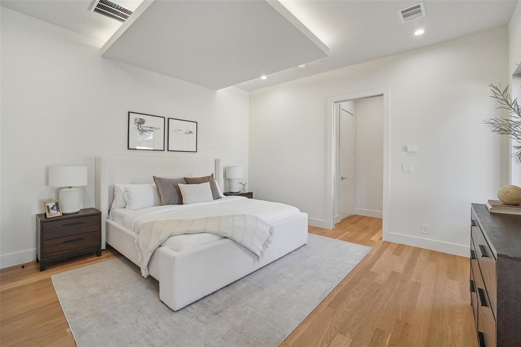 Lake Crest - Residential