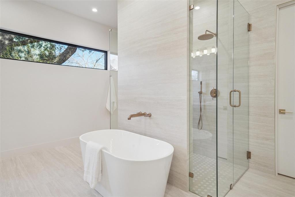 Lake Crest - Residential