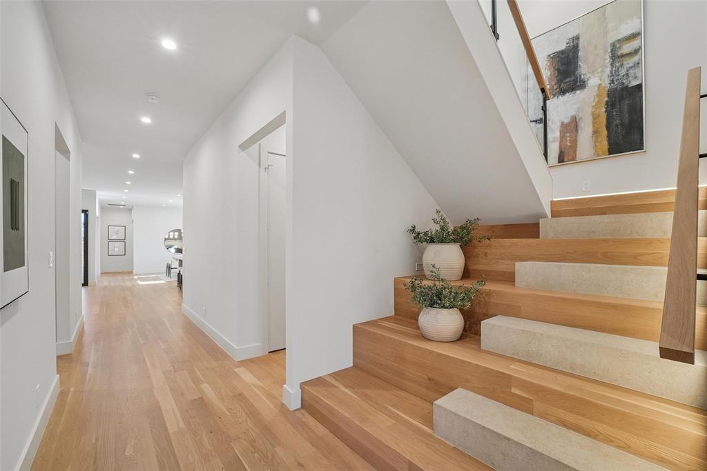 Lake Crest - Residential