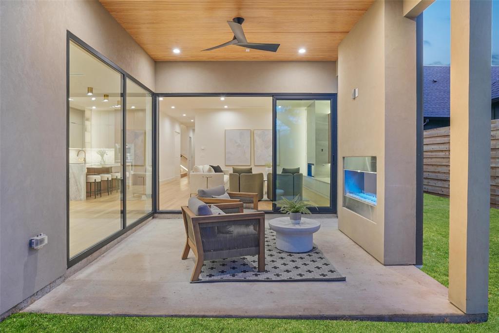 Lake Crest - Residential