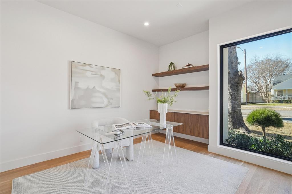 Lake Crest - Residential