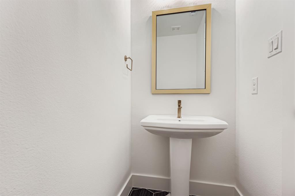 Castle Hills Northpointe Townhomes - Residential