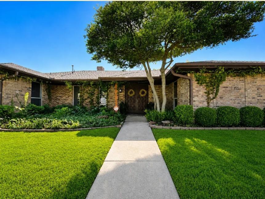 2904 Robin Road
