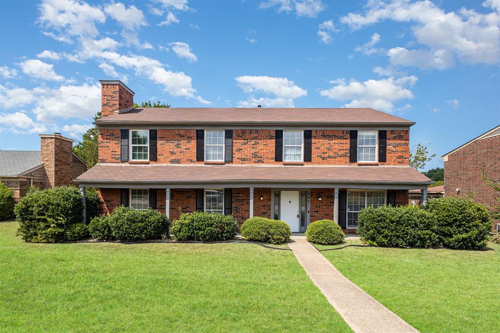 905 Eagle Drive
