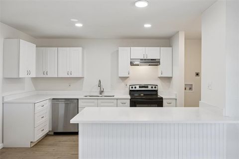 Tiny photo for 715 Orchard Court, Duncanville, TX 75137 (MLS # 21196362)