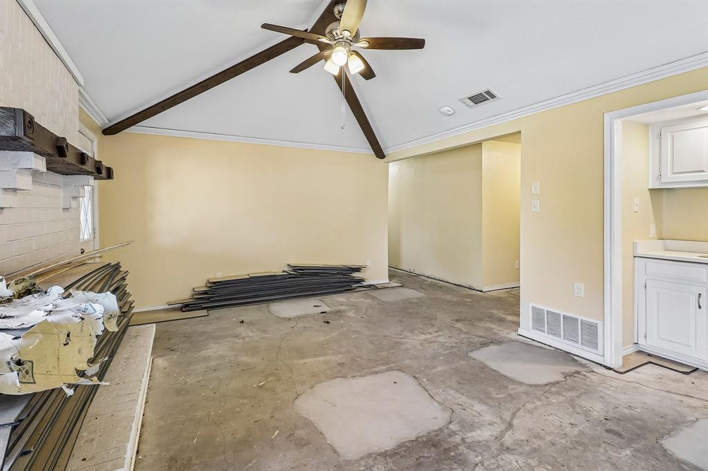 200 Shawnee Trail
