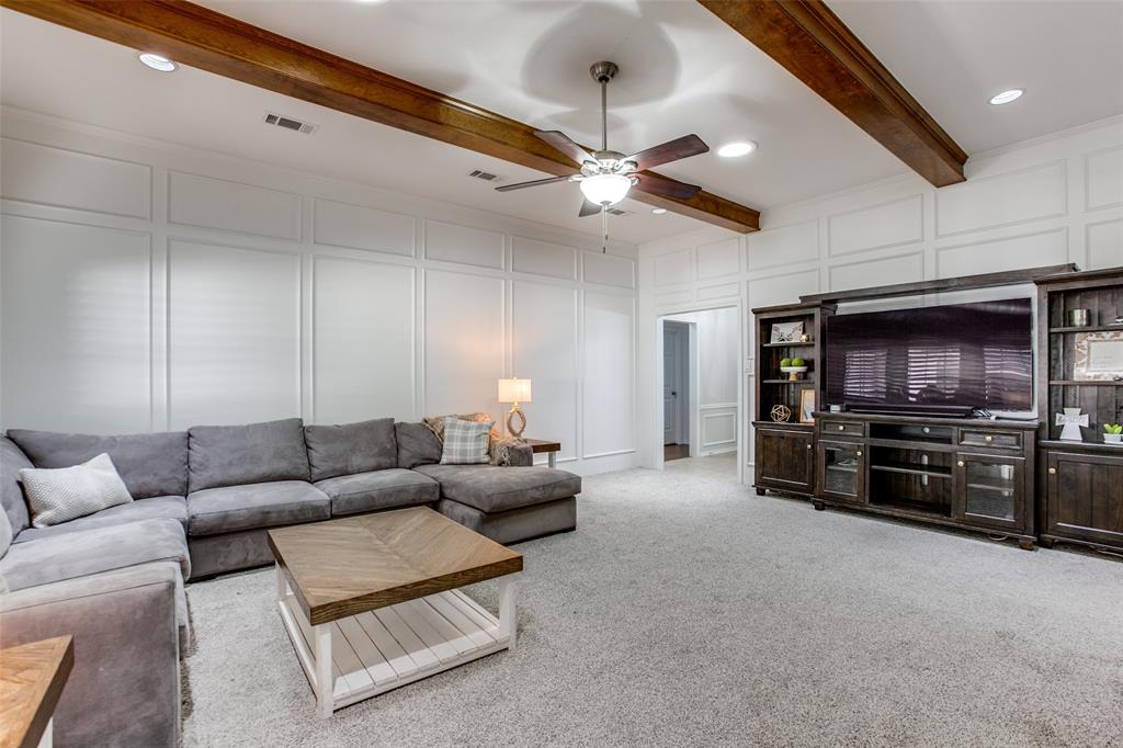 2211 Bluebonnet Drive