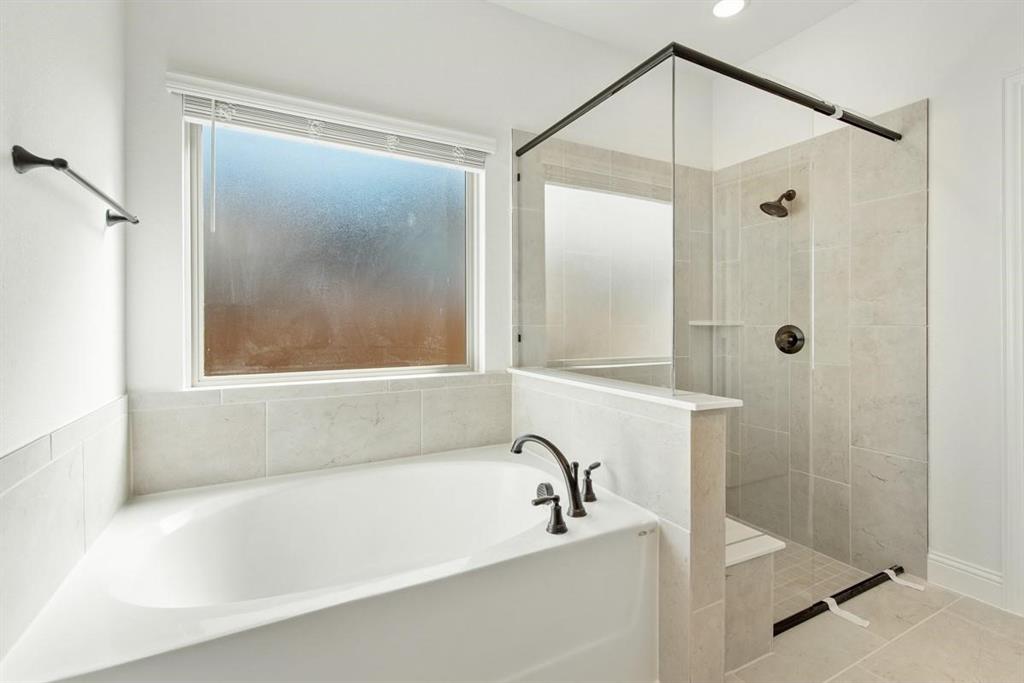 Arrow Brooke Ph 6 - Residential Lease