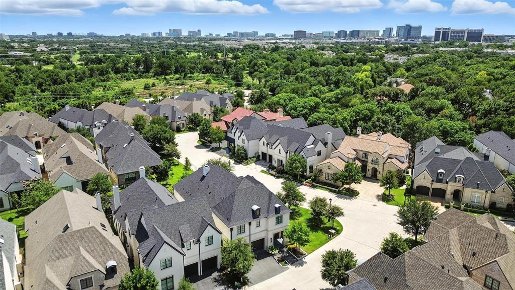 Lawn Glen Abbey - Residential