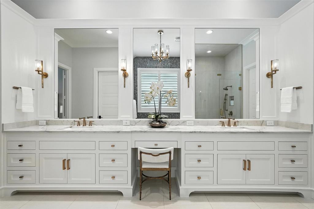 Lawn Glen Abbey - Residential