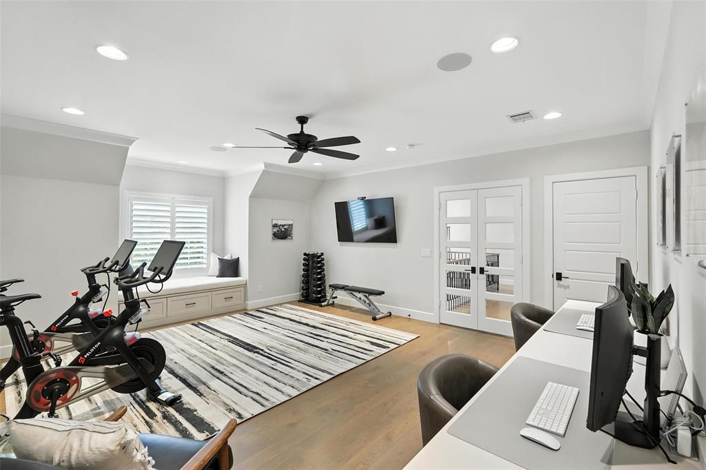 Lawn Glen Abbey - Residential