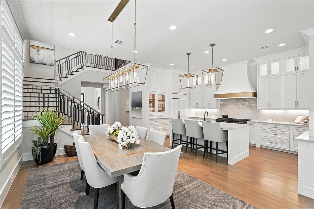 Lawn Glen Abbey - Residential