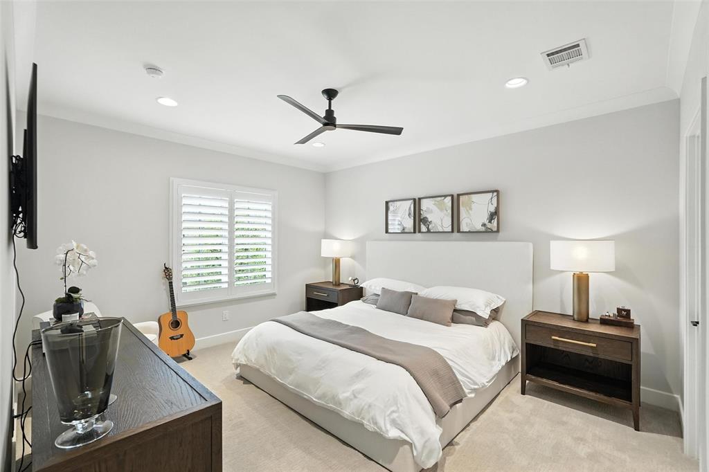 Lawn Glen Abbey - Residential