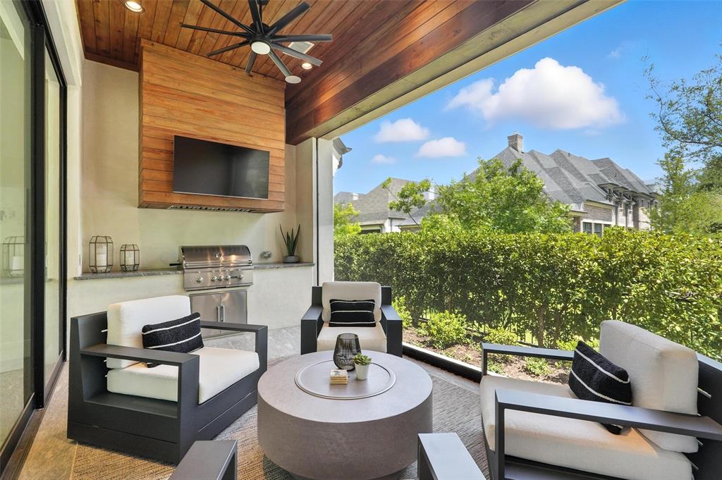 Lawn Glen Abbey - Residential