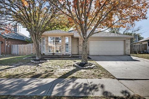 7328 Summerset Drive Benbrook TX 76126