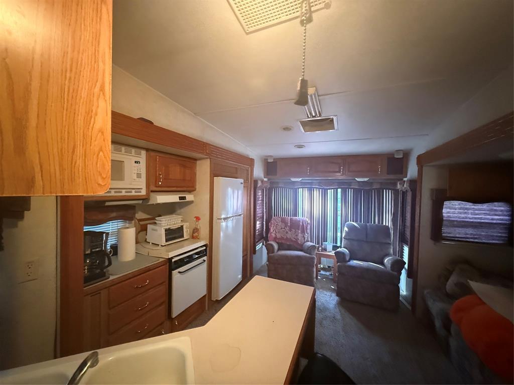 White Oak Shores - Residential