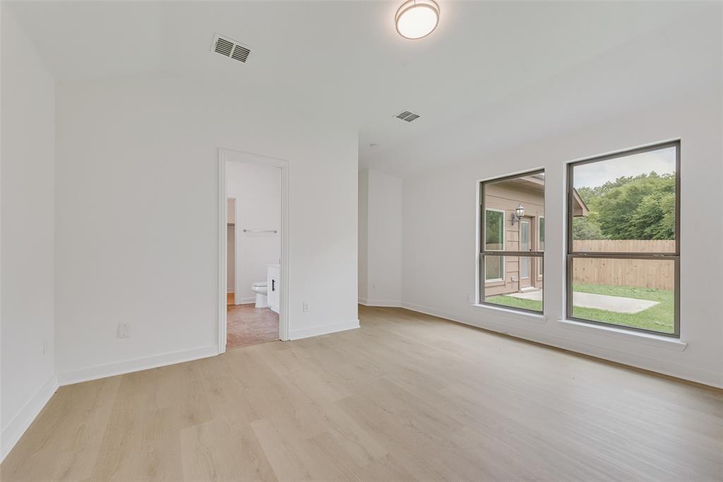 La Valencia - Residential