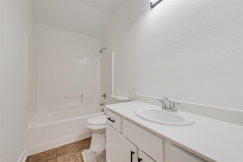 La Valencia - Residential