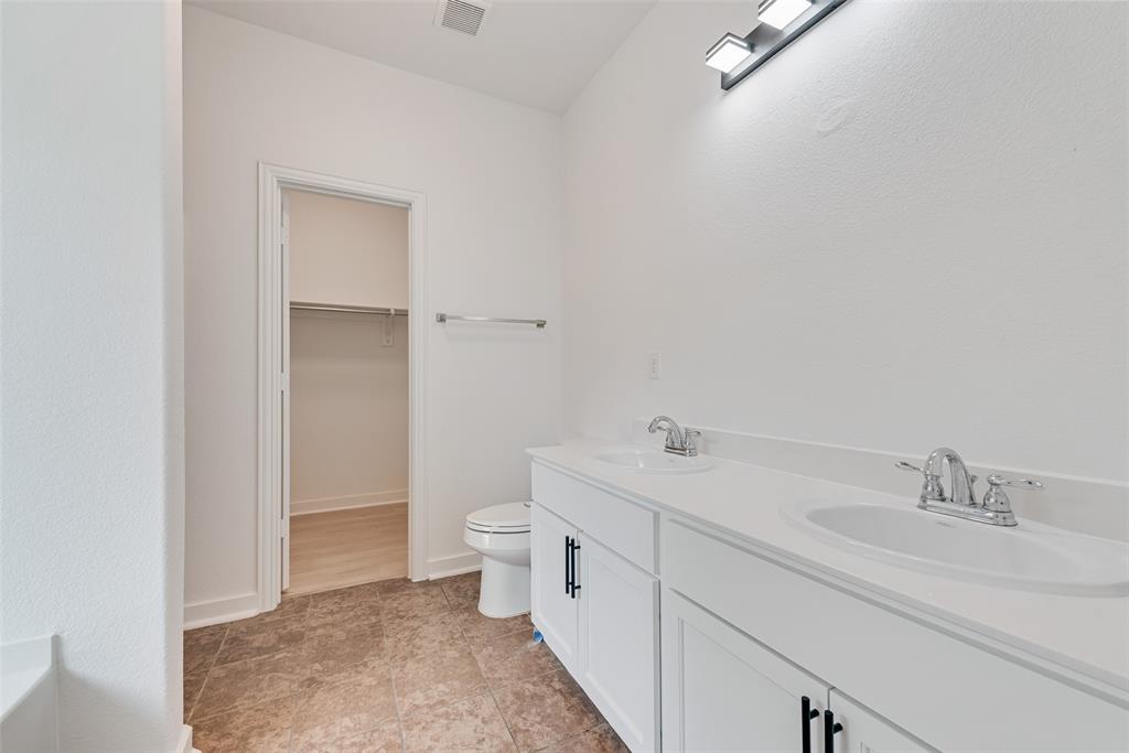 La Valencia - Residential