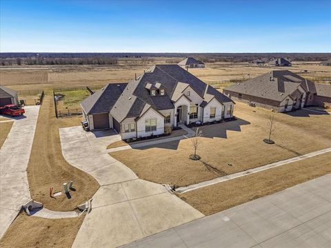 Photo of 8125 Honeywell Avenue, Greenville, TX 75402 (MLS # 21169098)