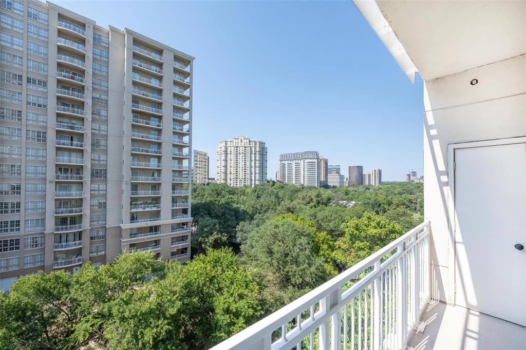 Renaissance On Turtle Creek Condo - Residential Lease