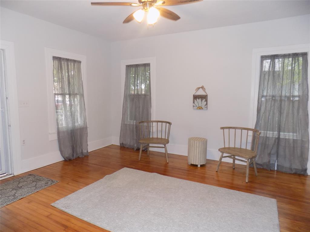 OT W OF BUTTERNUT - Residential