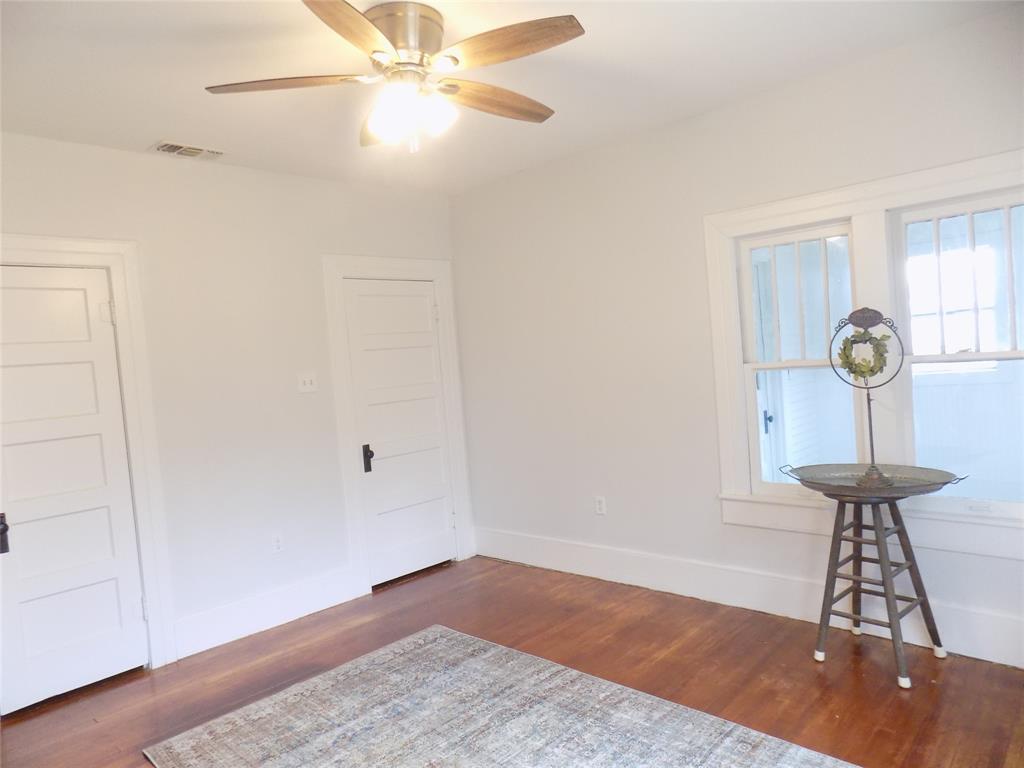 OT W OF BUTTERNUT - Residential