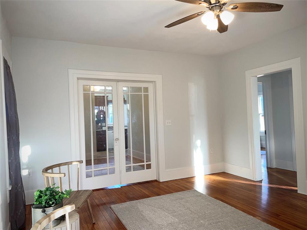 OT W OF BUTTERNUT - Residential