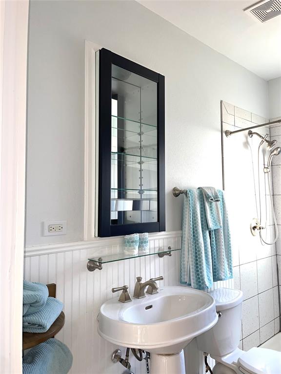 OT W OF BUTTERNUT - Residential