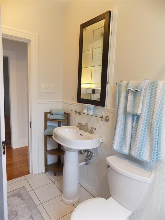 OT W OF BUTTERNUT - Residential