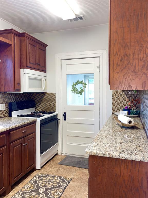 OT W OF BUTTERNUT - Residential