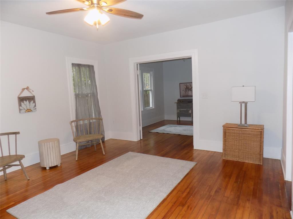 OT W OF BUTTERNUT - Residential