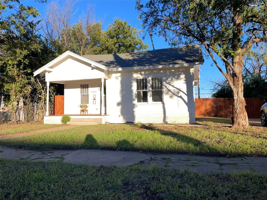 OT W OF BUTTERNUT - Residential