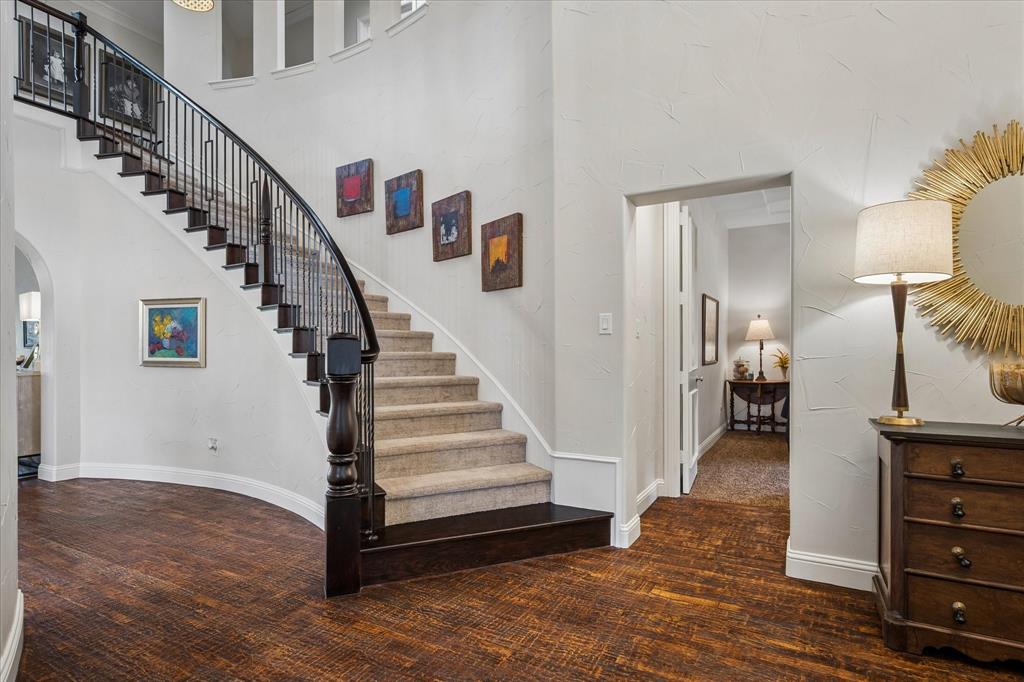 2378 King Arthur Boulevard