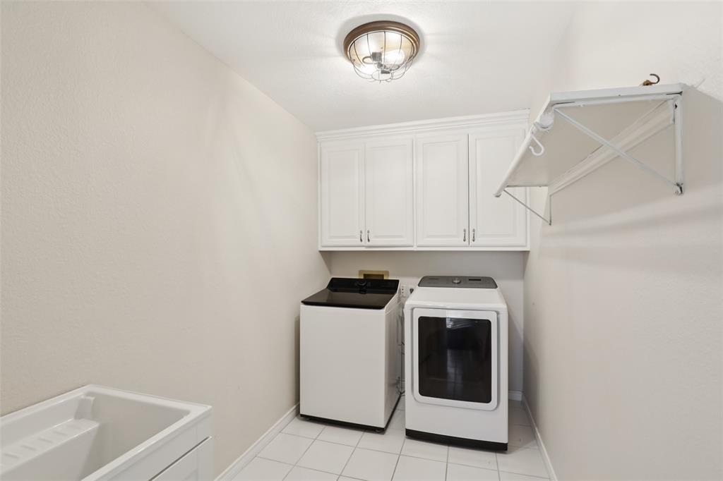 Lake Country Estates Add - Residential