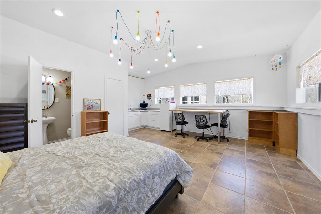 Peninsula Point - Residential