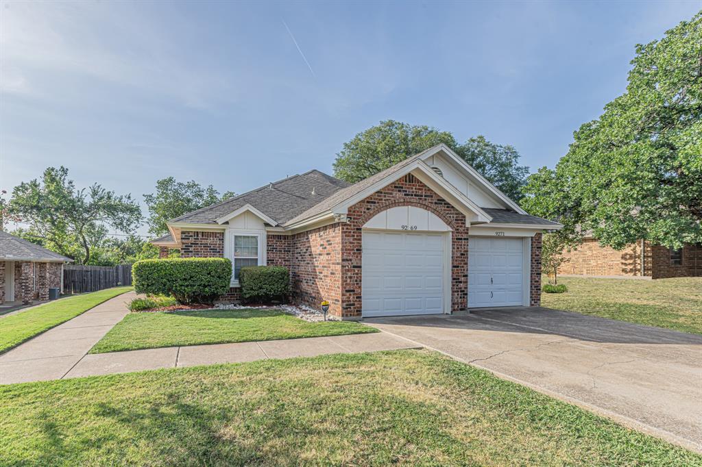 9269 & 9271 Meandering Drive
