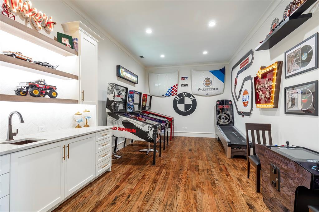 Kings Lake - Residential